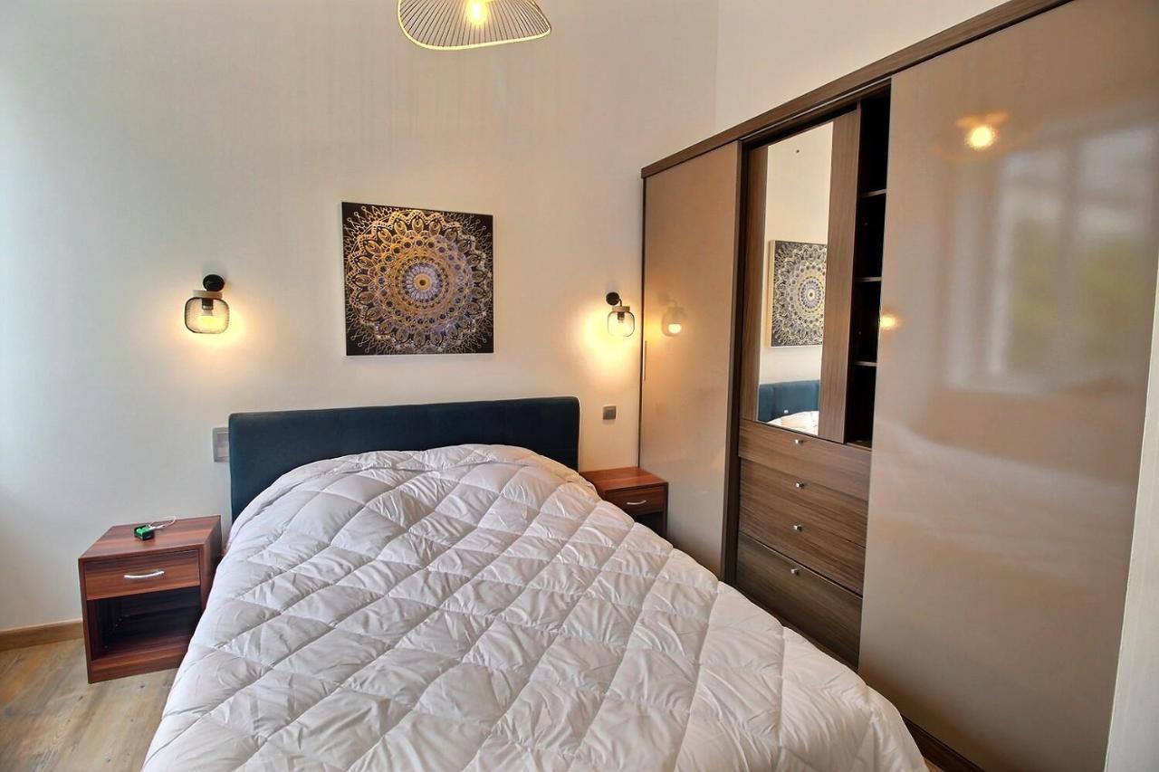 Périgueux Appartement De Charme Dans Immeuble Haussmannien מראה חיצוני תמונה
