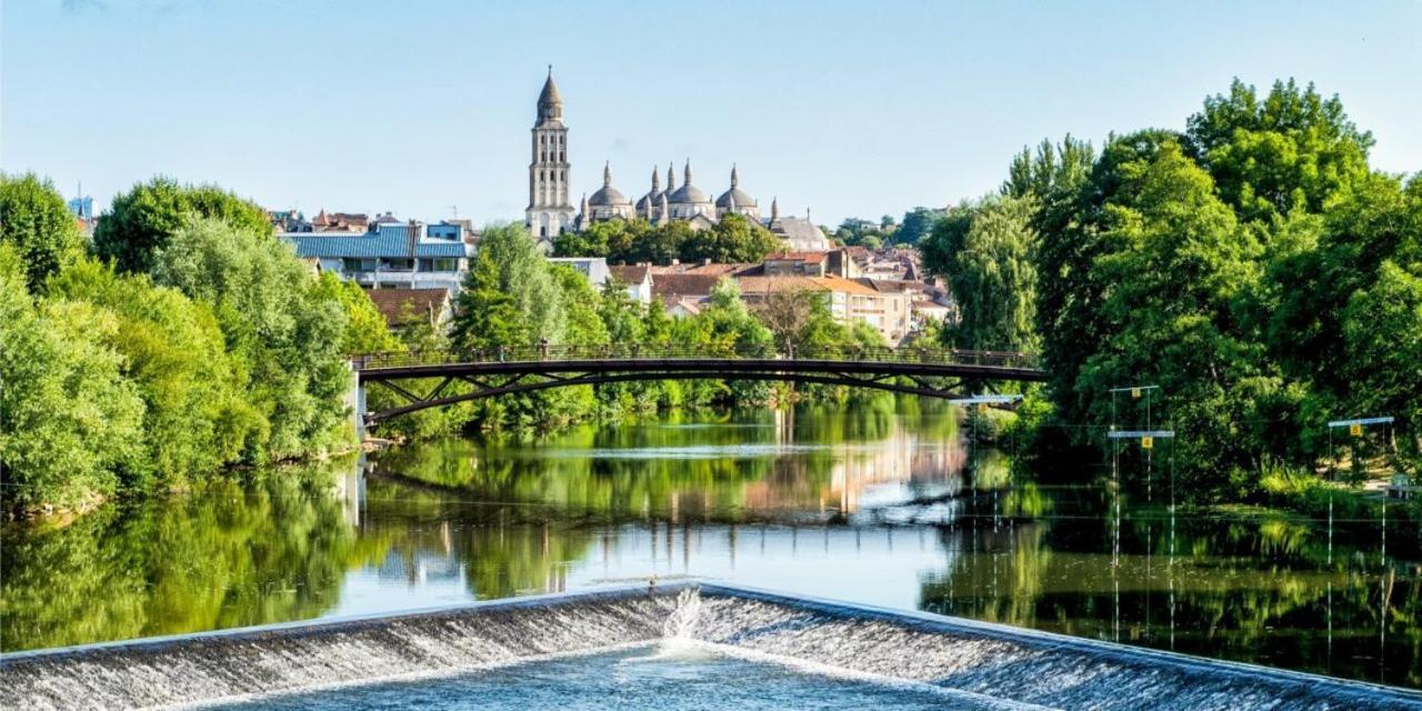 Périgueux Appartement De Charme Dans Immeuble Haussmannien מראה חיצוני תמונה